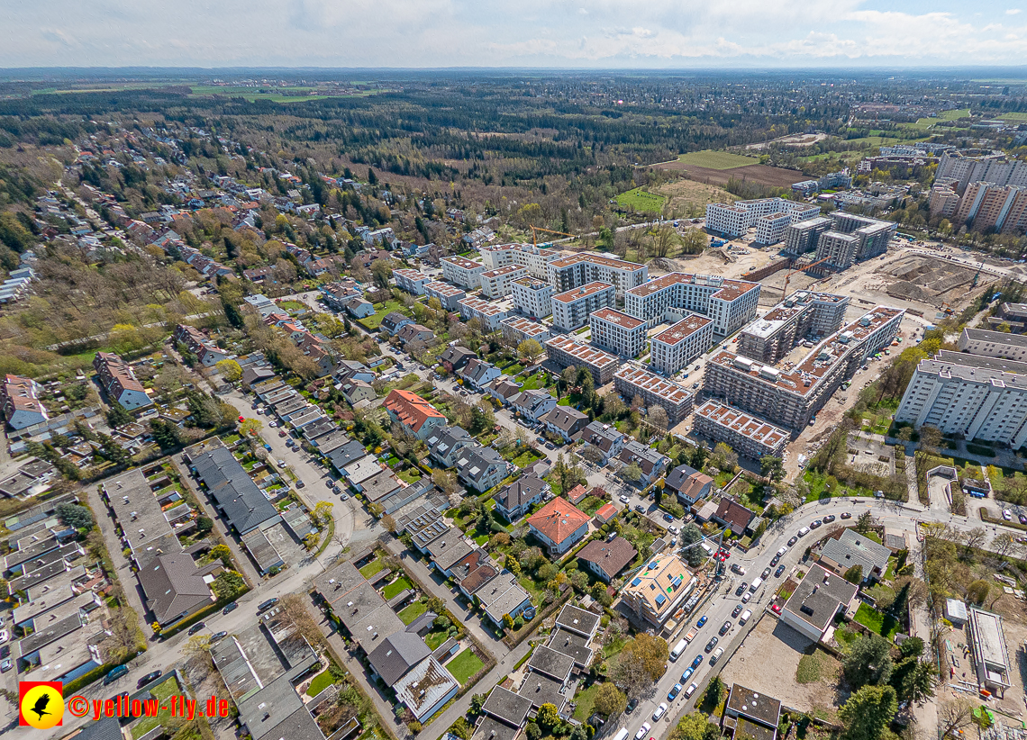 21.04.2023 - Luftbilder von der Baustelle Niederalmstraße 16 in Neuperlach